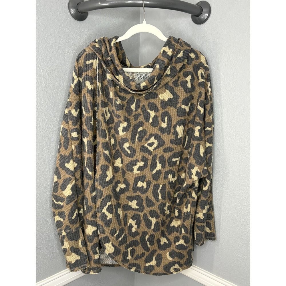 LULAROE KRISTEN ANIMAL / LEOPARD PRINT WAFFLE KNIT COWL NECK PULLOVER SIZE XL